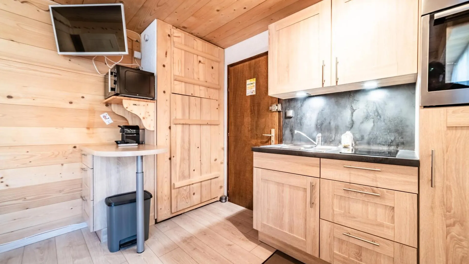Appt Bien Agence, Bien Place-Chatel 0*, Chatel