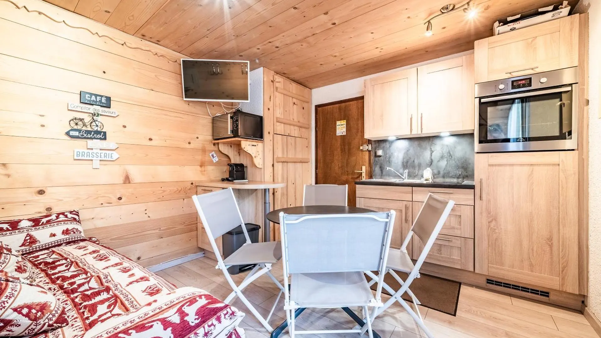 Appt Bien Agence, Bien Place-Chatel 0*, Chatel France