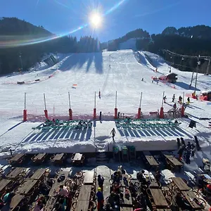Le Schuss Chatel